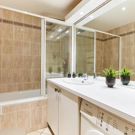 Latin Quarter - St Germain With Balcony باريس